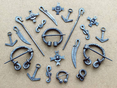 Steel brooches and pendants 4