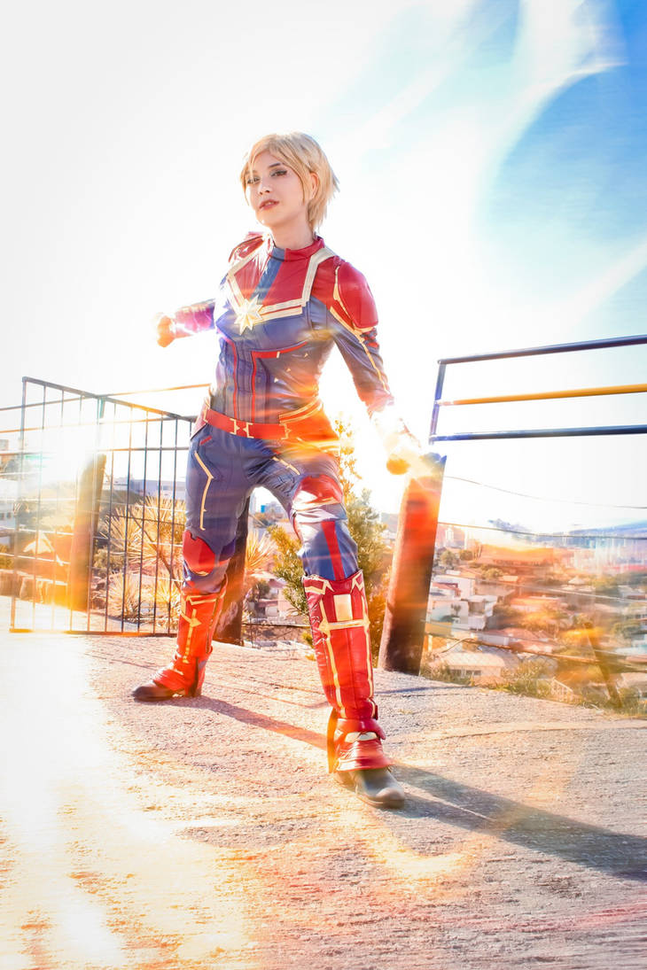 Captain Marvel V by rizzyun on DeviantArt