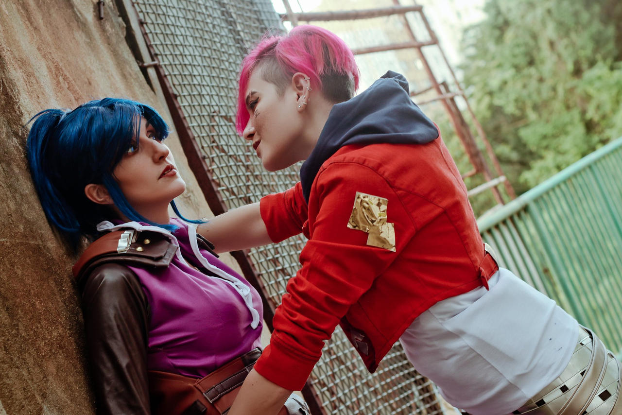Vi x Caitlyn - CaitVi - Arcane Cosplay III by rizzyun on DeviantArt
