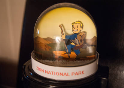 Fallout New Vegas Snow Globe - Zion National Park