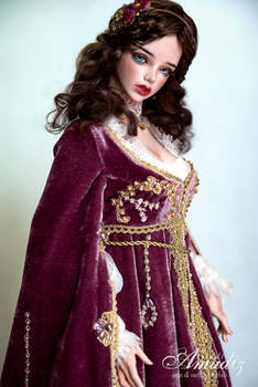 Purple Juliette - Renaissance outfit