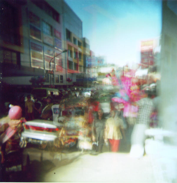 holga crowd