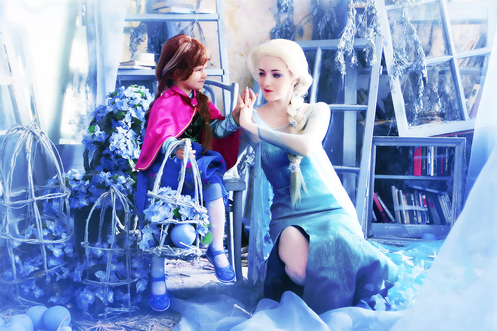 Frozen cosplay - Elsa and Anna by ForsakenWitchery on DeviantArt