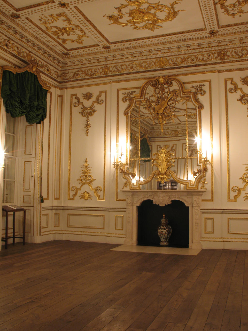 Baroque room 1