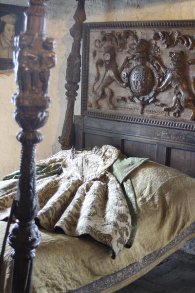 Castle Bed