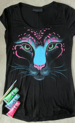 Neon Snow Leopard ~Painted T-Shirt~