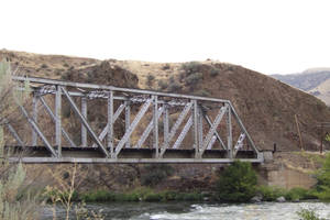 Bridge Over the Deschutes River