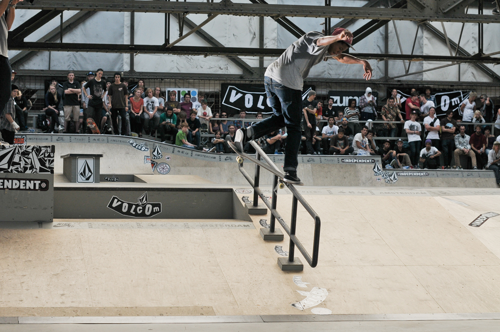 Ishod Wair frontside noseblunt