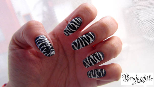 Alphabet nail art challenge: Z is for Zebra