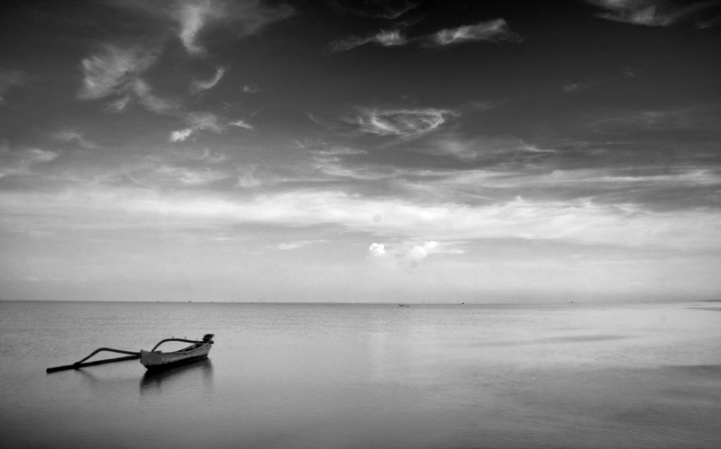 Alone boat BW