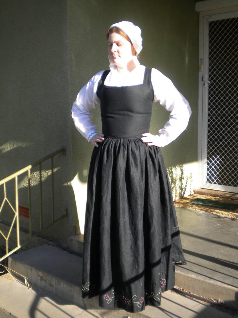 Tudor Petticoat and shift by aremaous on DeviantArt