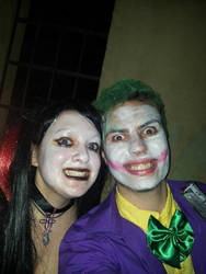 make a smile for Joker and Harley