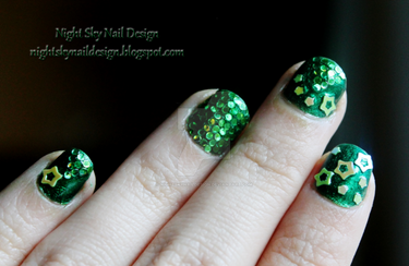 31 Day Challenge, Day 4: Green Nails