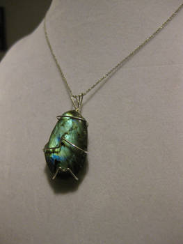 Wire Wrapped Labradorite Pendant