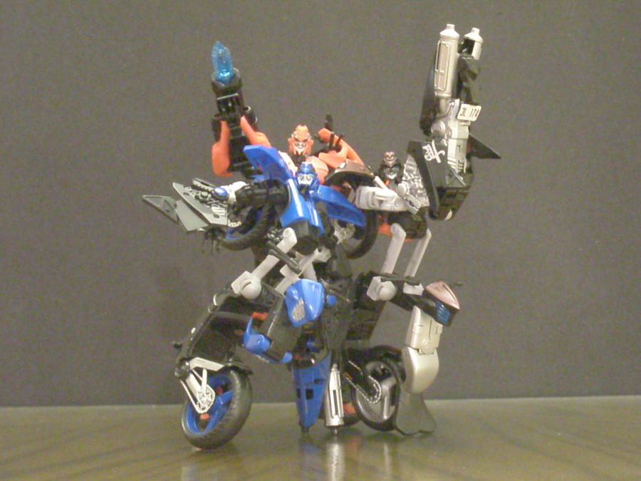 Arcee Triplets by teamchaotixheroes on DeviantArt