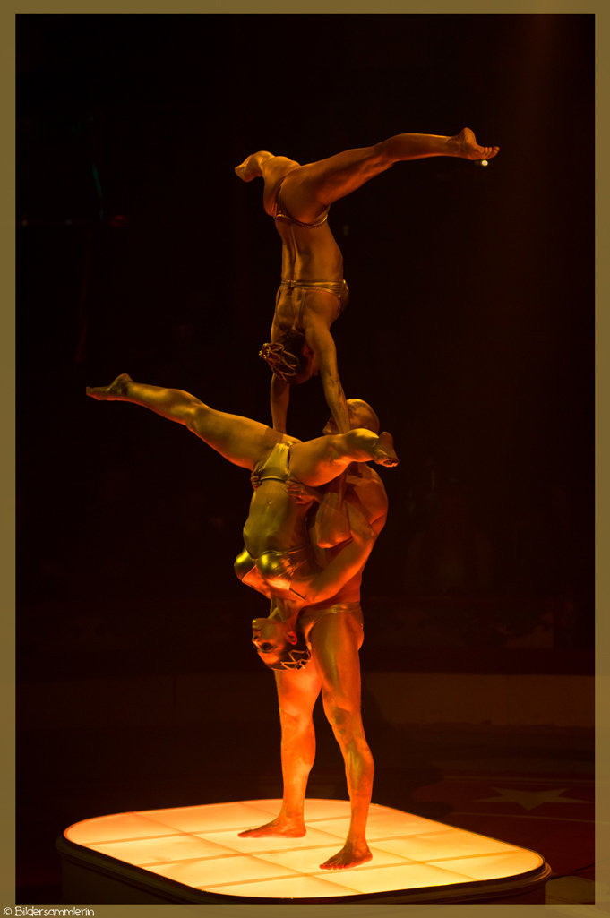 Circus Roncalli - Trio Laruss