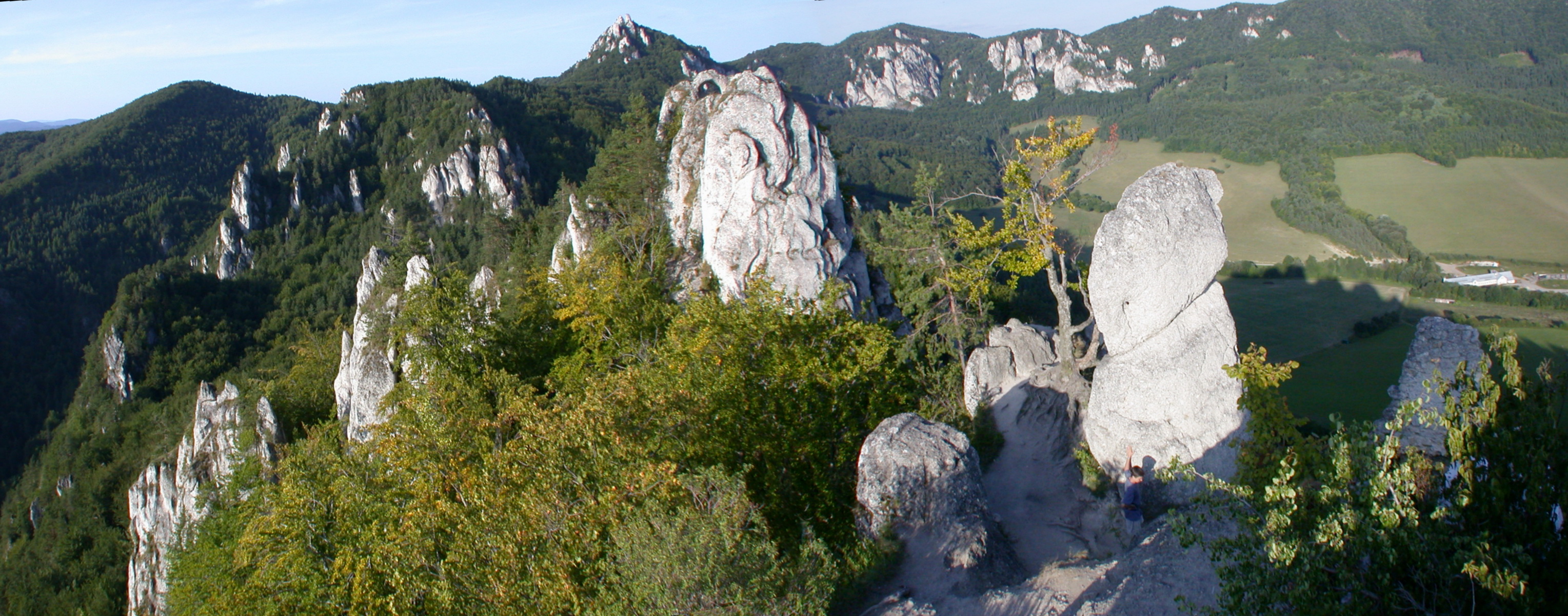 Pointy rocks by Ratshaman on DeviantArt