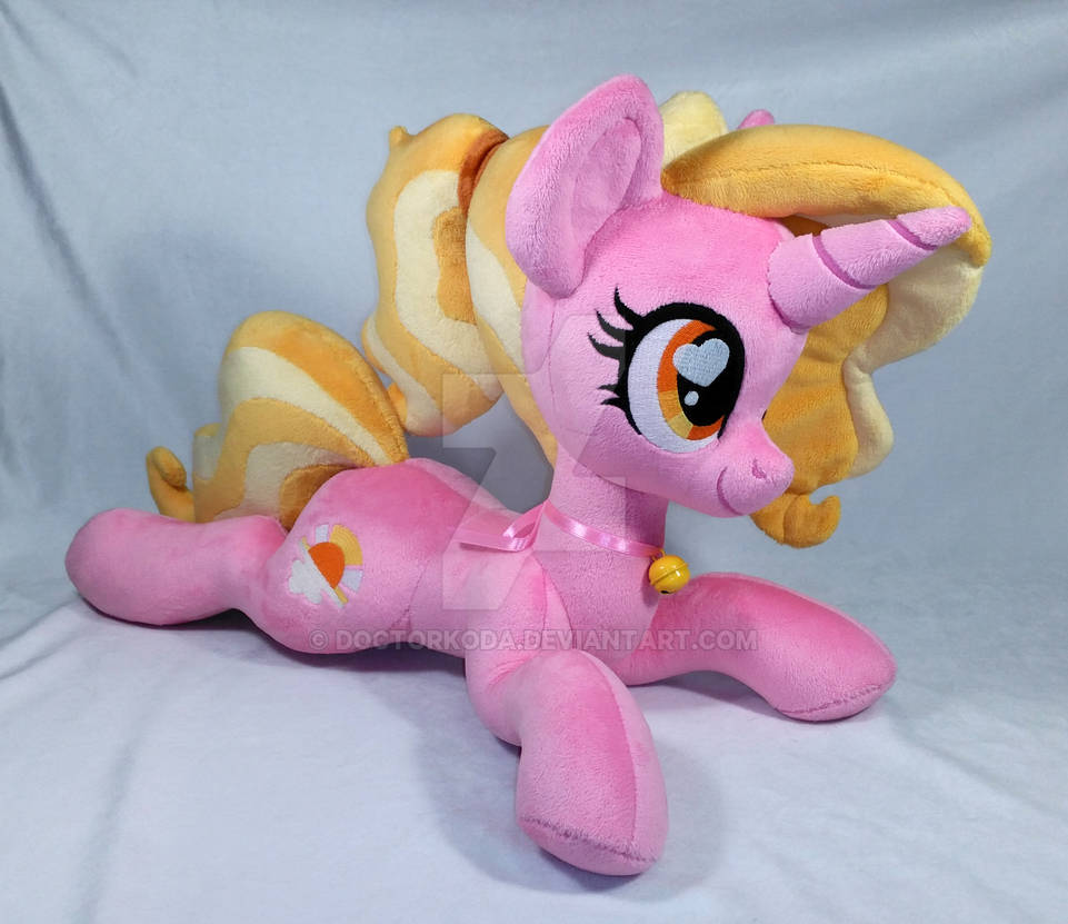 https://www.deviantart.com/doctorkoda/art/Luster-Dawn-Plushie-824849217