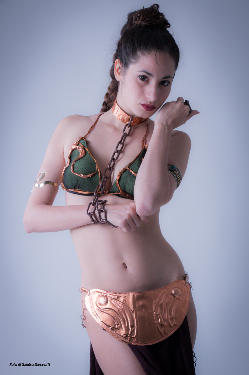 Slave Leia 24