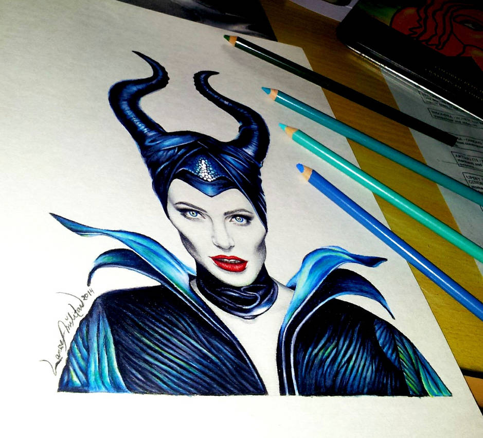 Maleficent - Angelina Jolie by lancelotmilitar