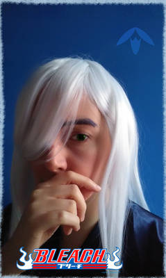 Ukitake Cosplay 03 - Thinking