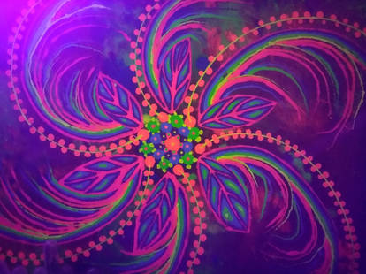 Neon Flower Fluid