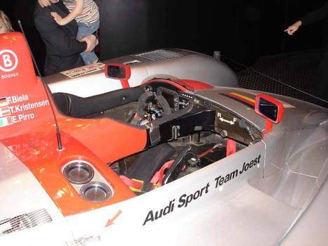 tom kristensen's le mans car2