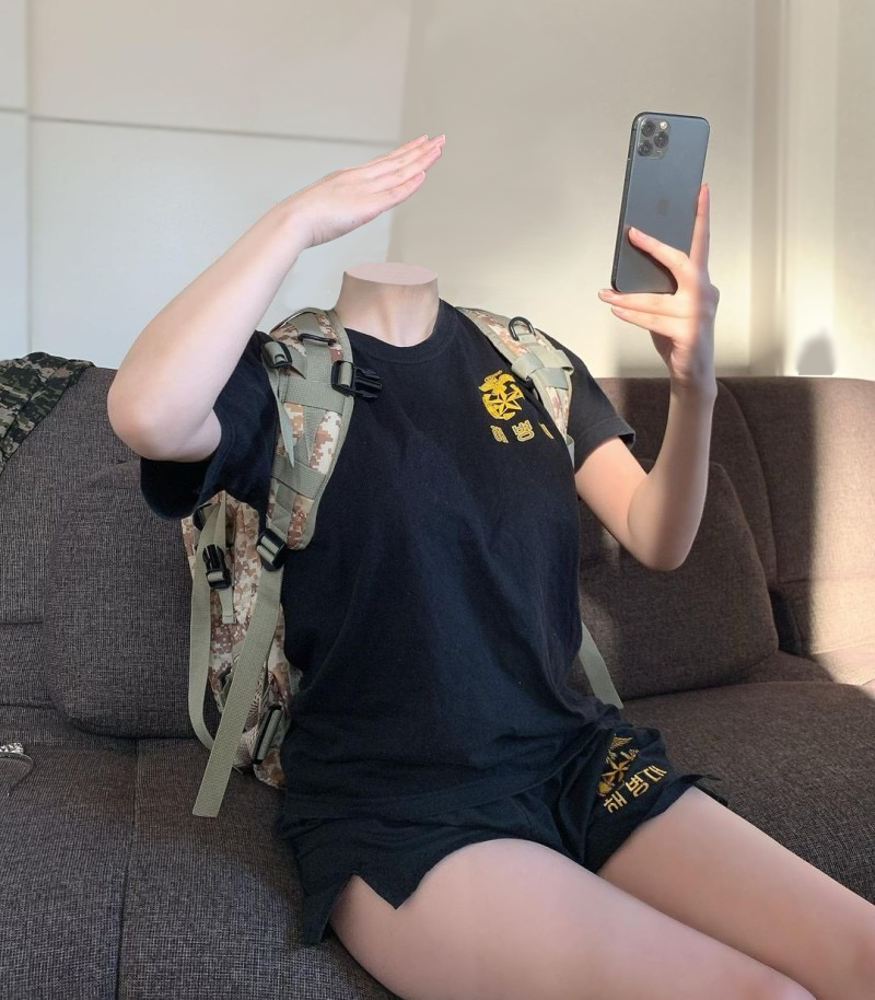 Headless Girl by simyung on DeviantArt