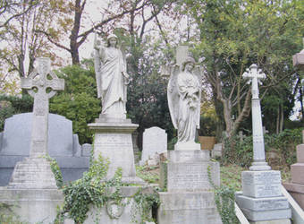 Highgate cemetery 1