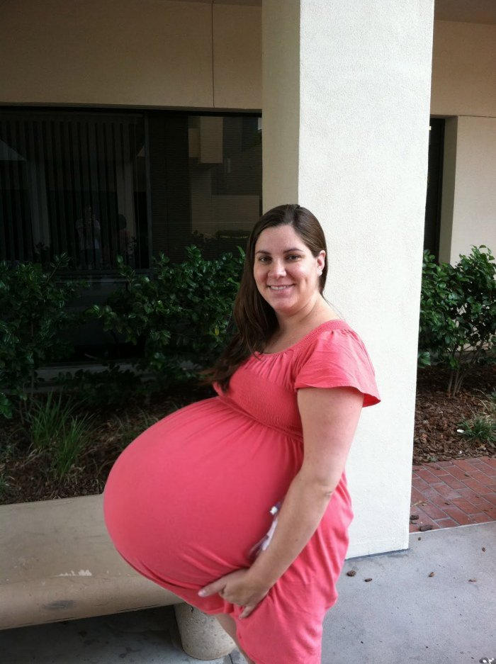 Большая беременность. Прегнант Белли беременная. Гигантские животы беременных. Огромные беременные женщины.