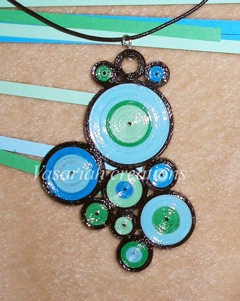 Quilling pendant