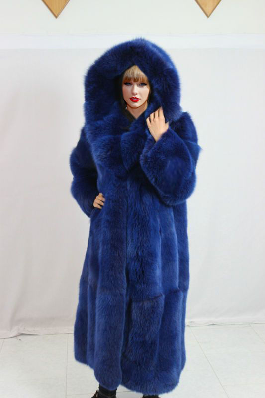Taylor swift in a huge blue fox coat by WhiteSnowQueen on DeviantArt