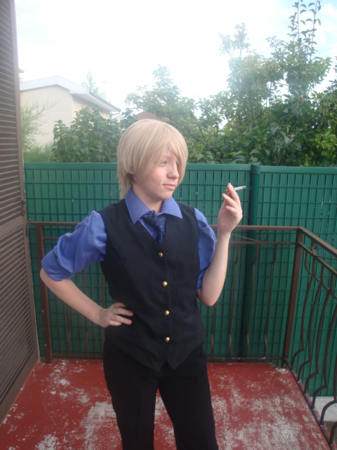 me cosplay sanji 3