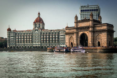 Incredible India - landing in Mumbai