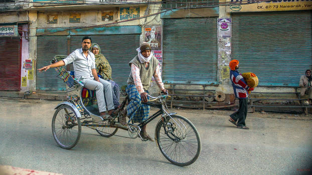 incredible India - street transportation Varanasi