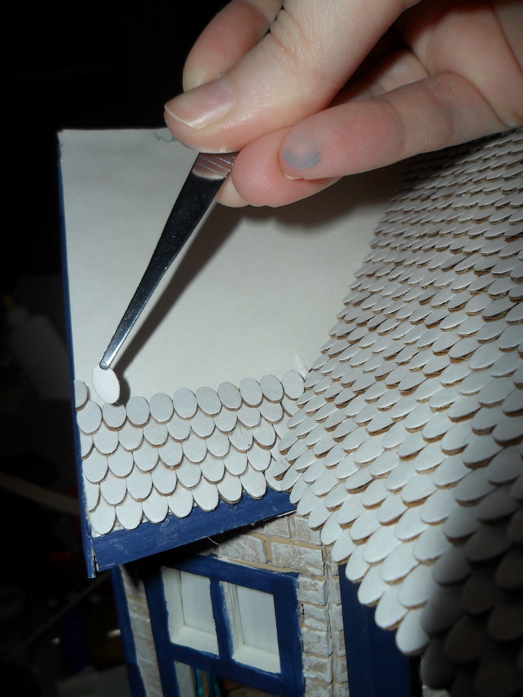 Retro Dollhouse WIP: Gluing Shingles still...