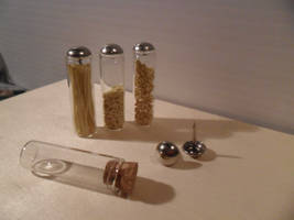 Miniature pasta containers