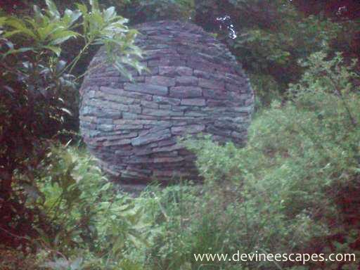 Full Moon (dry stone sculpture)