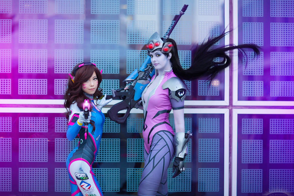Widowmaker and Dva - Overwatch by Kinpatsu-Cosplay