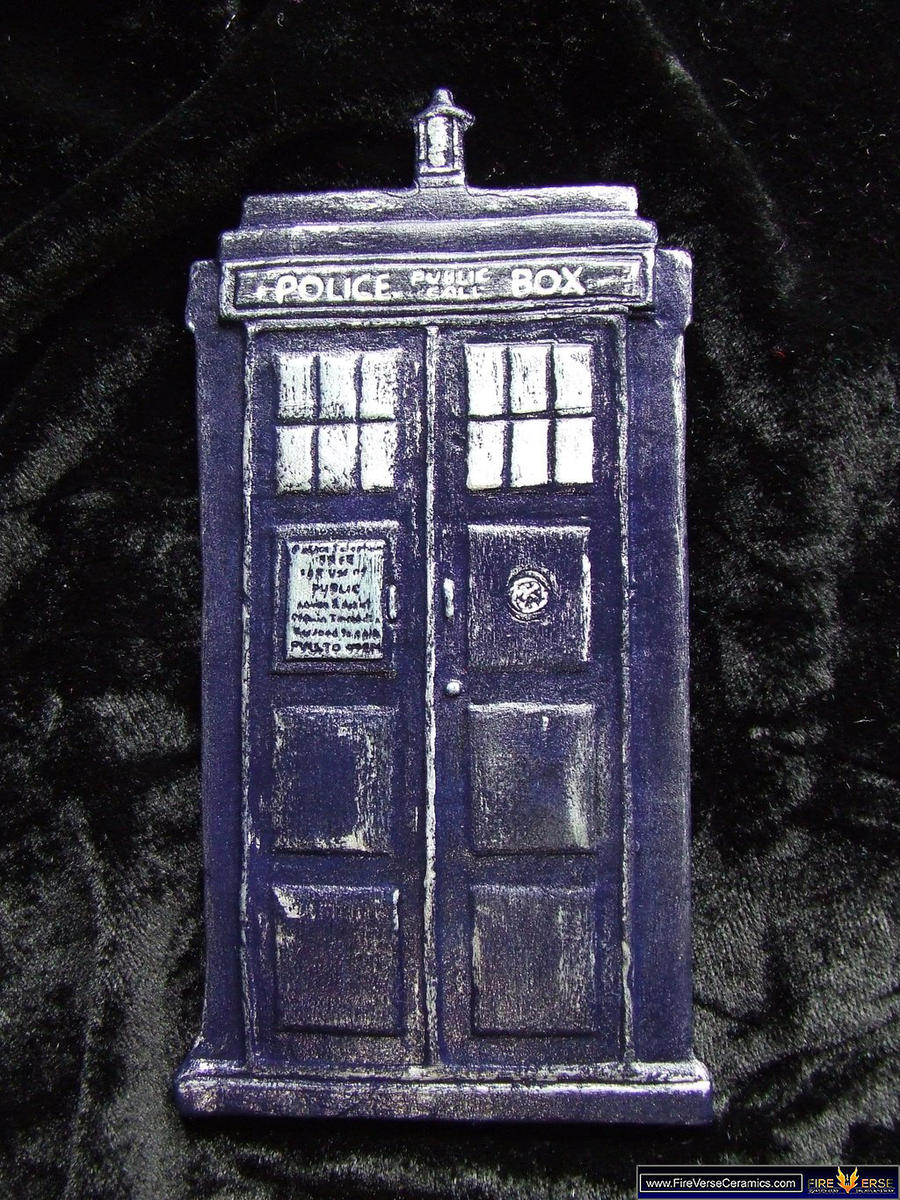 Doctor Who TARDIS ceramic display ornament