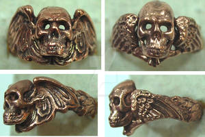 Relic Wing Skull ring