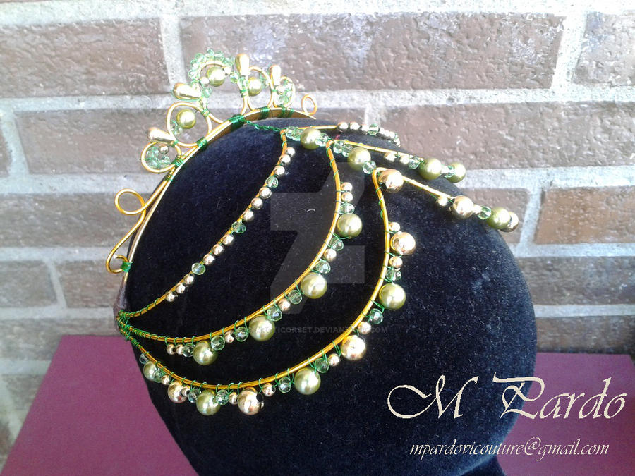 Ballet headpiece in green-gold