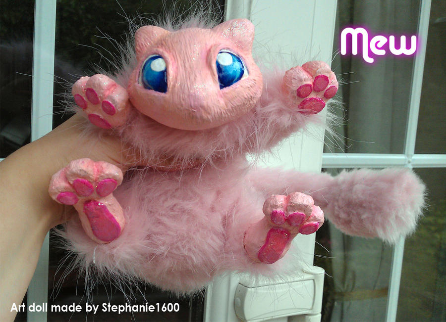 ---SOLD--- Posable 'Mew' Art Doll