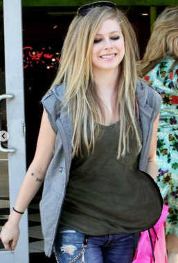 Avril lavigne pregnant