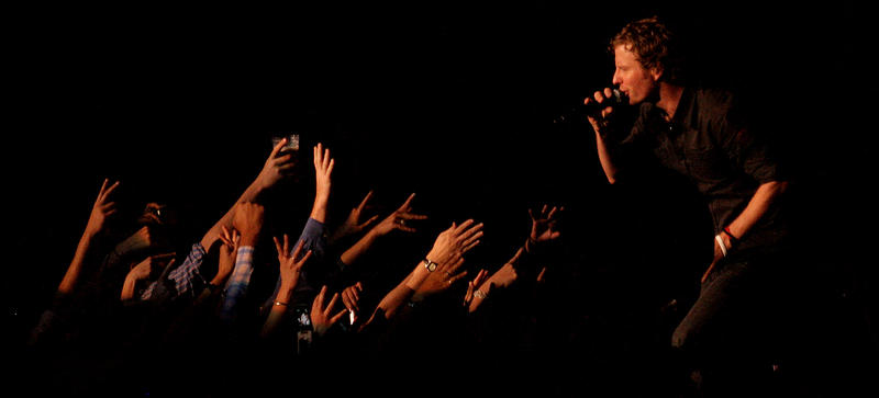 Dierks Bentley and His Fans