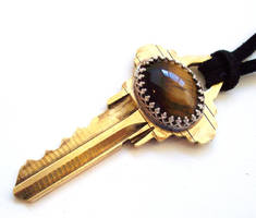 Tiger's Eye Key