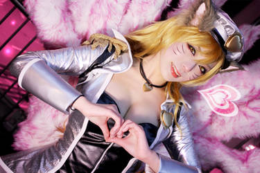 Popstar Ahri by ekiholic