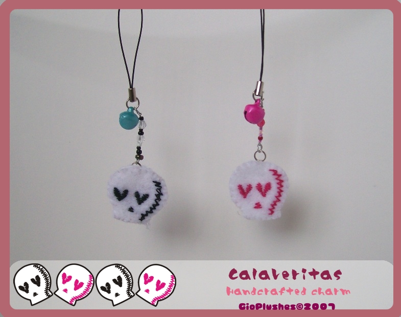 Sweet little skull charms