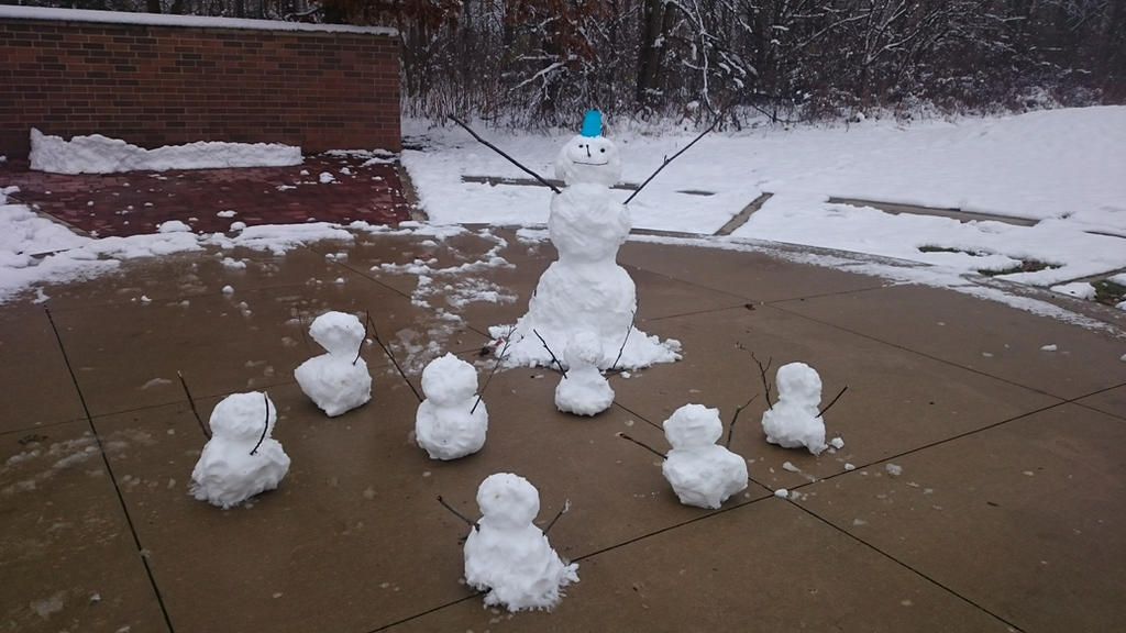 Snowman Rising Snowman rising by indigophonix on DeviantArt