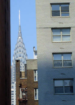 NYC Peek - Chrysler Building